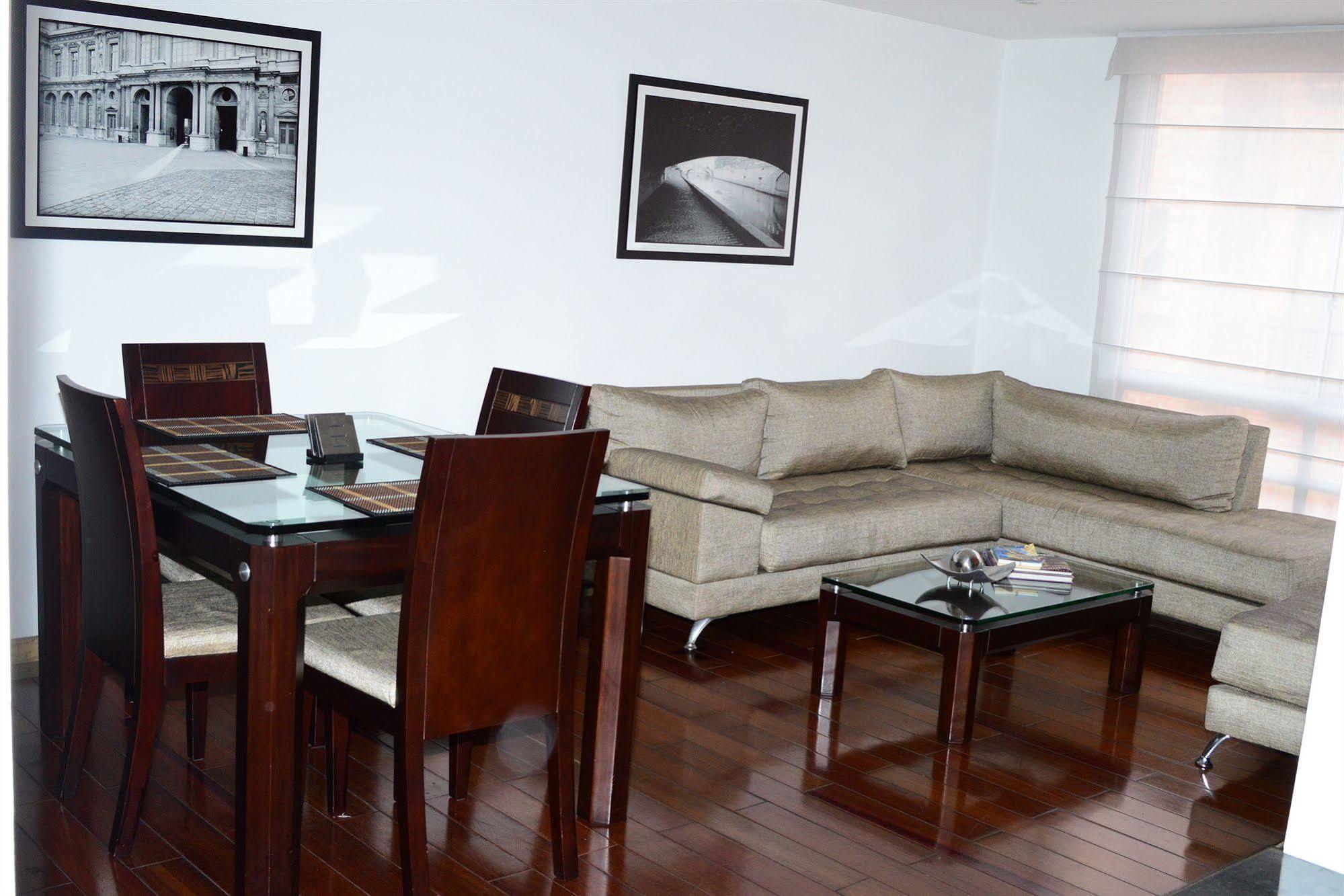 Prisma Suites Chico 94 Bogota Bagian luar foto